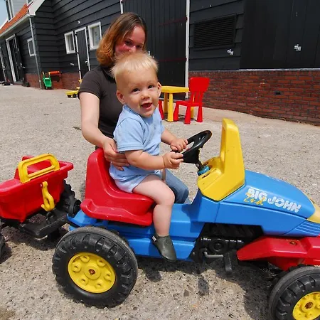 Farm Overleekerhoeve Penzion