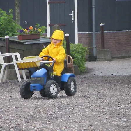 Farm Overleekerhoeve *