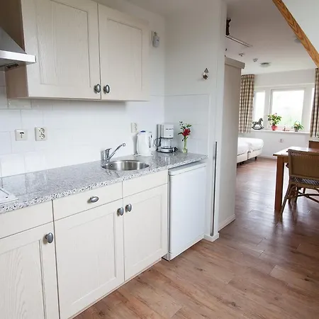 Farm Overleekerhoeve 3*